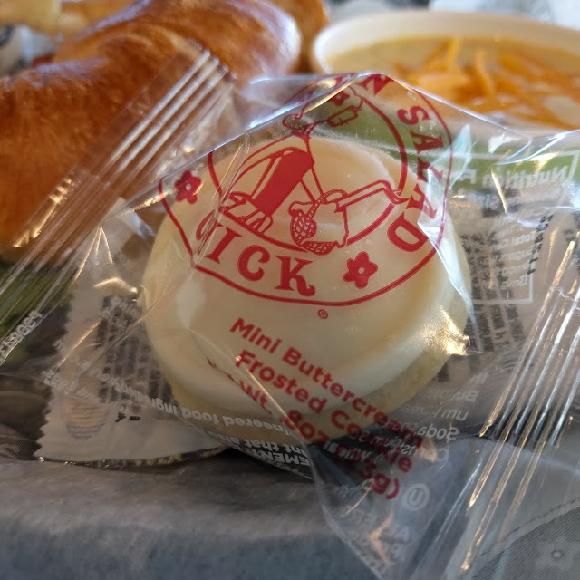 Complimentary Cookie