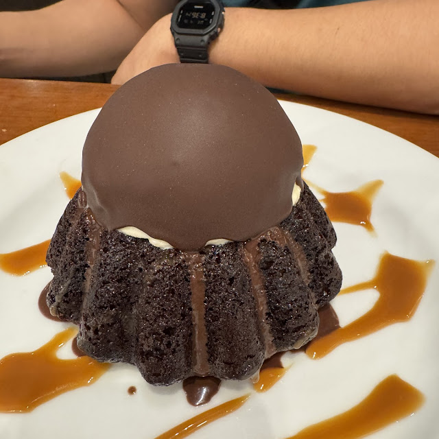 Mini Molten Chocolate Cake