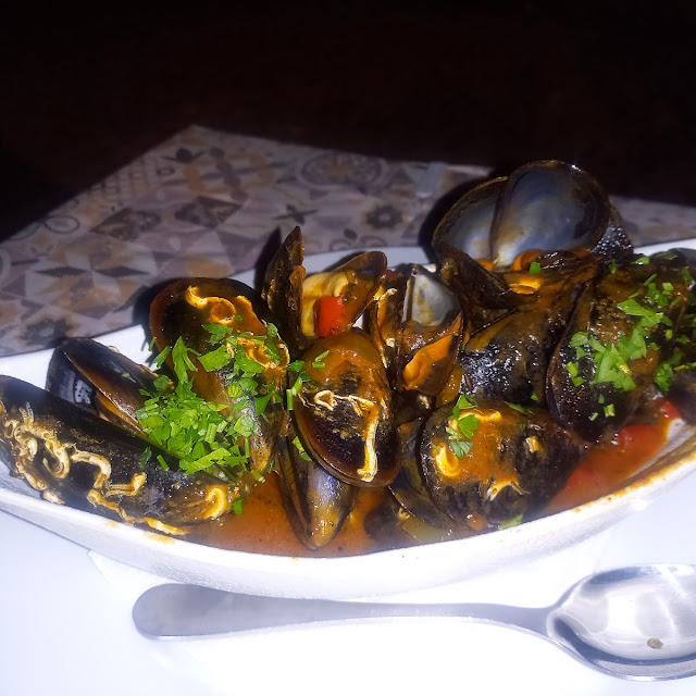 Mejillones Con Salsa del Chez