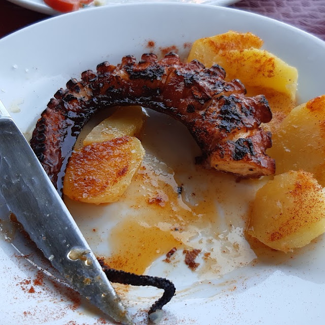 Pulpo A la Brasa