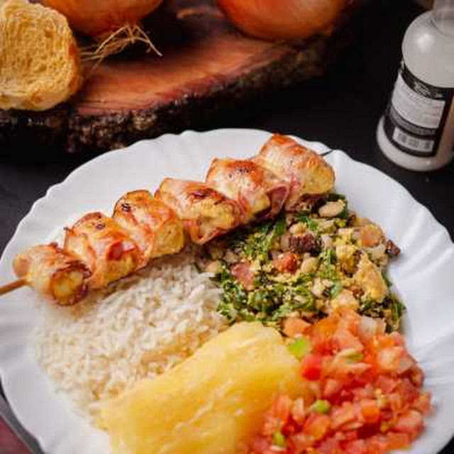 Espetinho de Frango Com Bacon