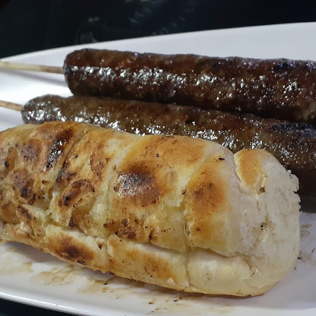 Kafta E Pão de Alho