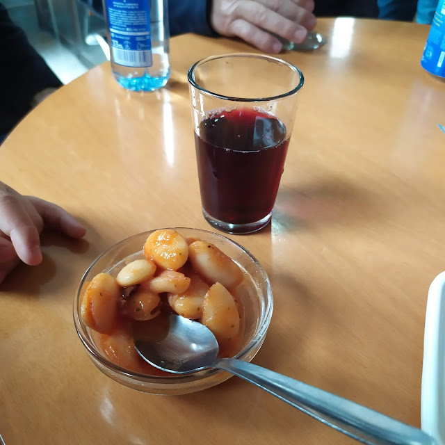 Mosto Con Pincho de Fabada