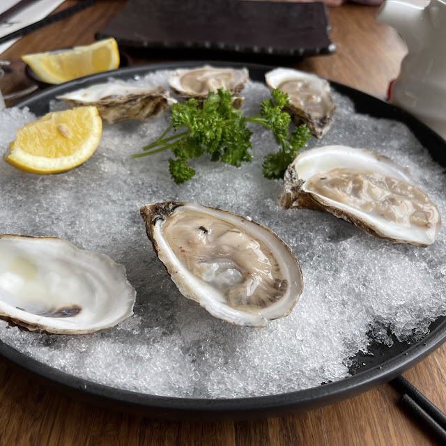 Fresh Oysters