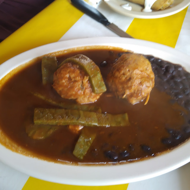 Albondigas