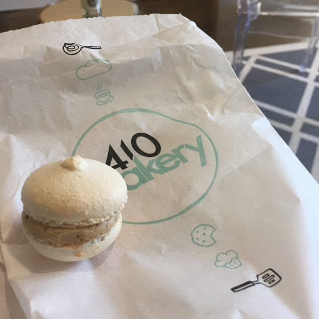 Espresso Macaron