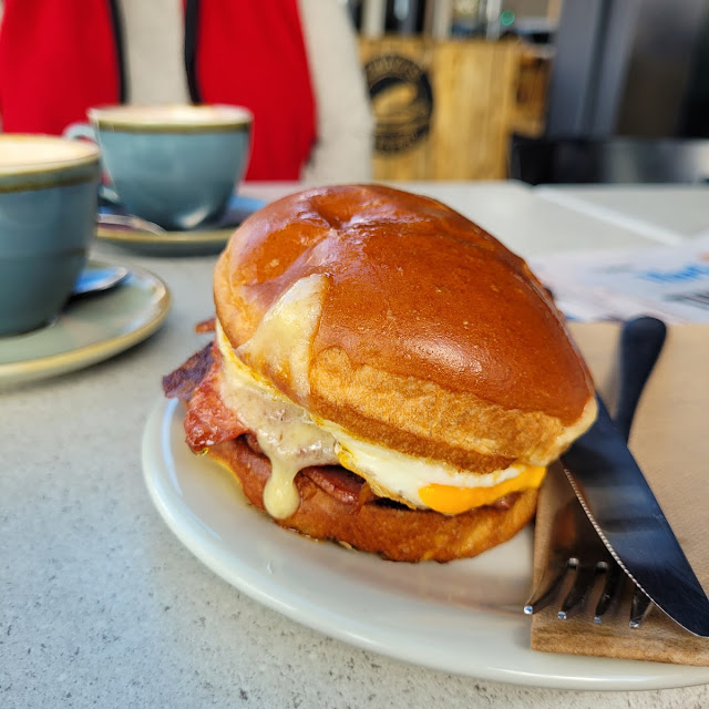 Bacon and Egg Rolls