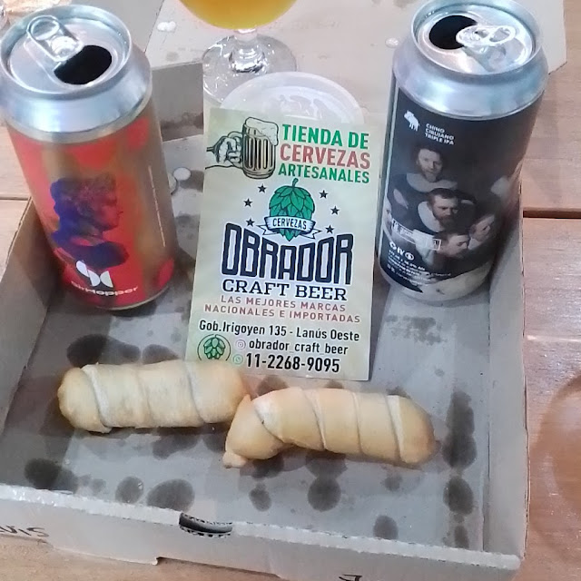 Disfrutando de Los Tequeños de Lodelanegra Oficial Junto Con Una Rica Birra En Obrador Crafy Beer