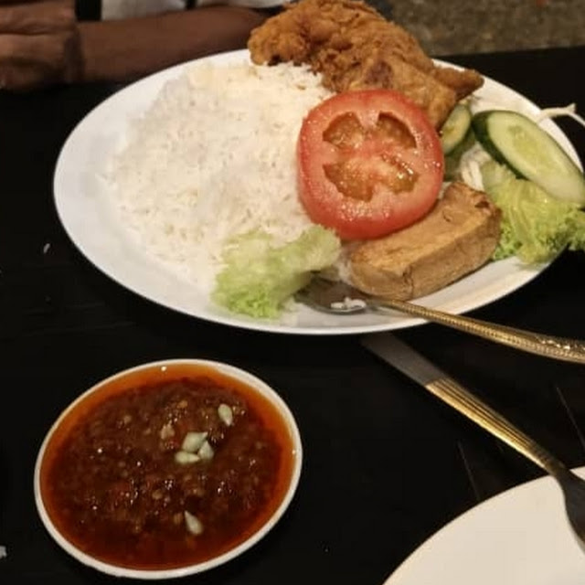 Nasi Ayam Geprek