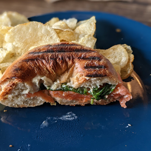 Smoked Salmon Bagel with Chips