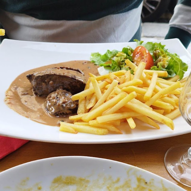 Steak Au Poivre