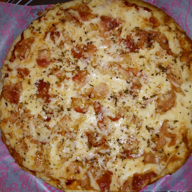 Pizza de Jamón Y Tocineta