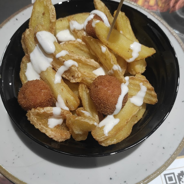 Patata Chips Polpettine Fonduta Di Grana