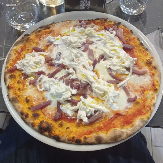 Pizza Principessa Con Crudo Alla Barese