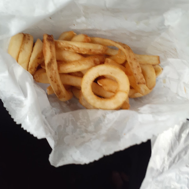 Med Curly Fries