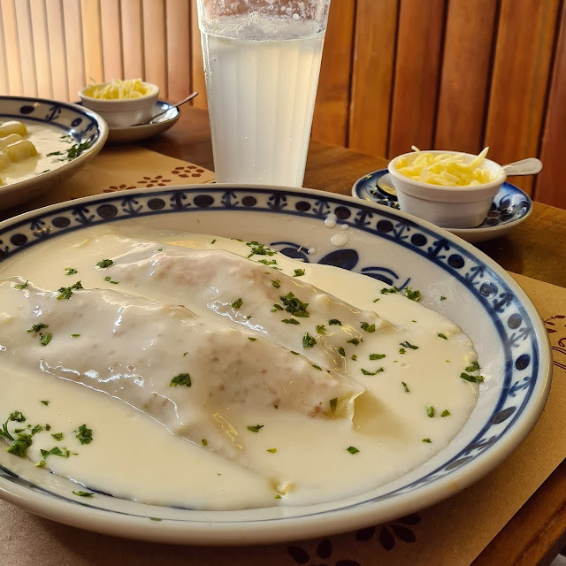 Biscuits and Gravy