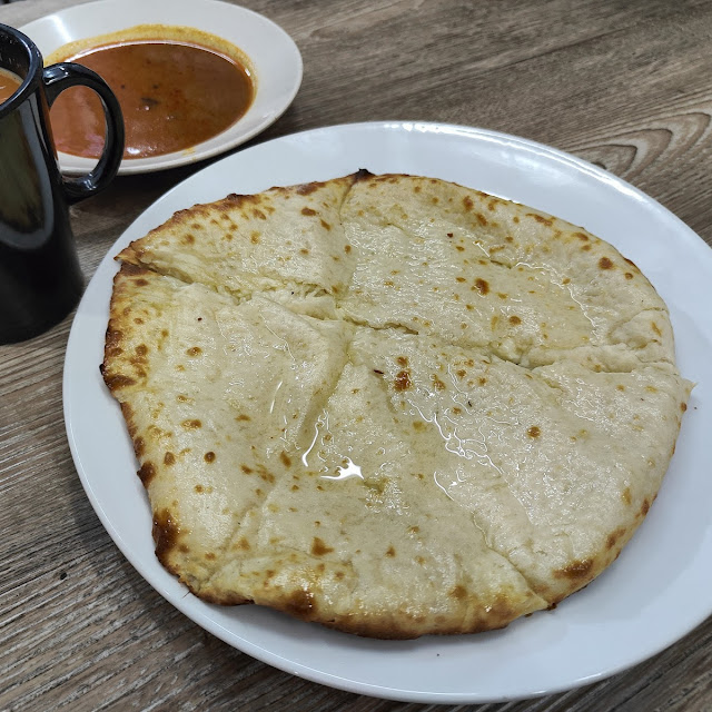 Roti Naan with Chicken Cukka