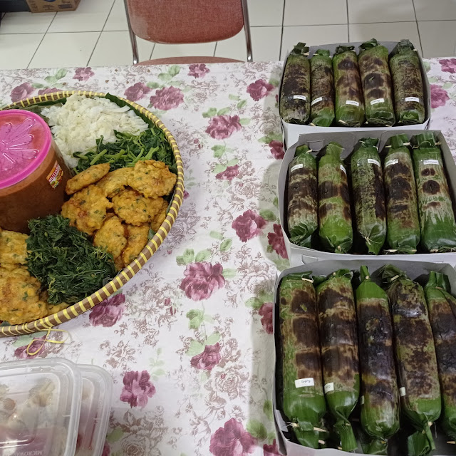 Nasi Bakar Dan Pecel