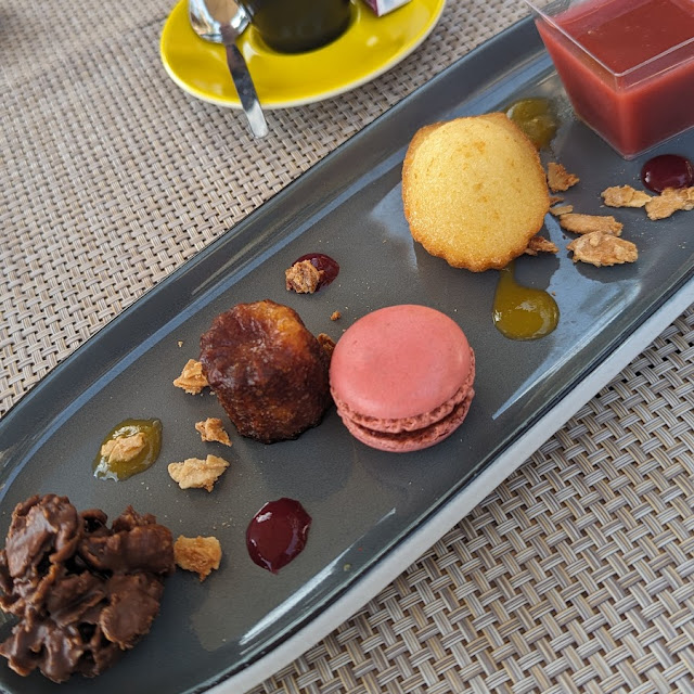 Café Gourmand