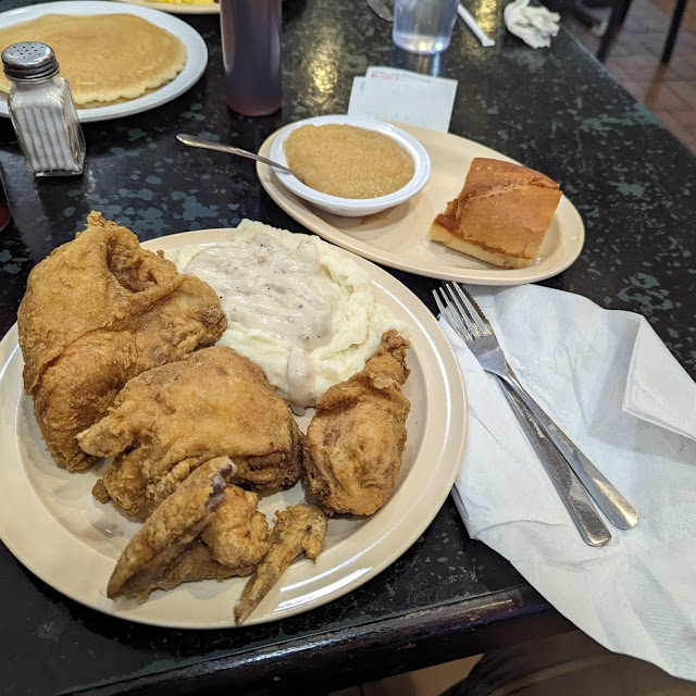 1 2 Fried Chicken Dinner with 2 Sides