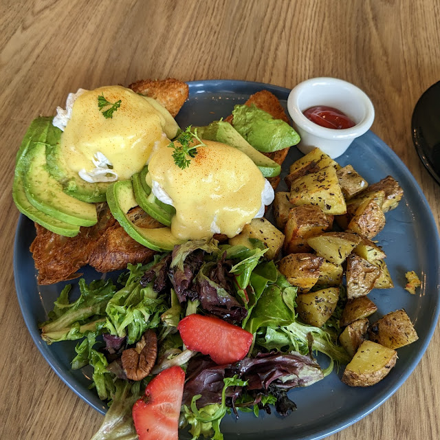 Croissant Brekkie