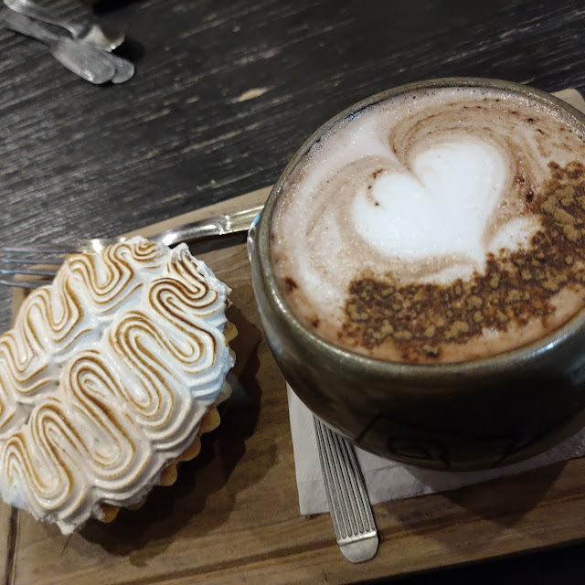 Cafe Con Chocolate Y Crema