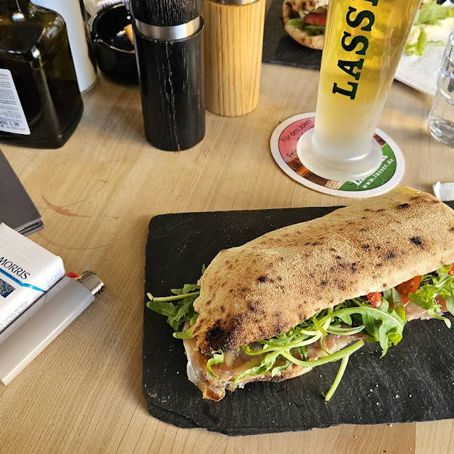 Entrecôte Vom Rind Mit Bratkartoffeln In Rosmarin Und Gemüse