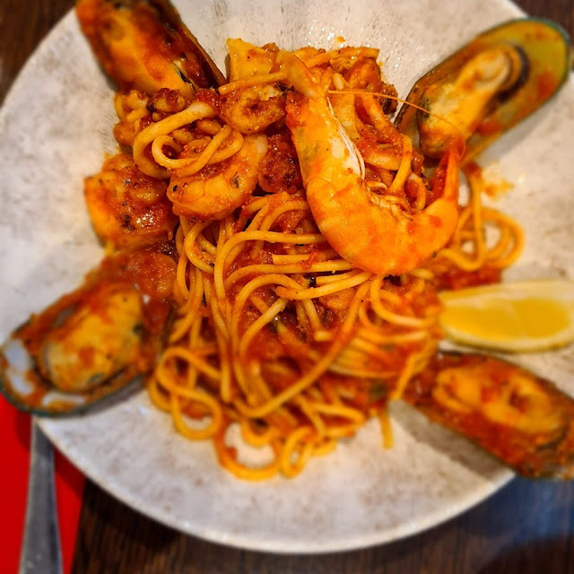 Seafood Linguini