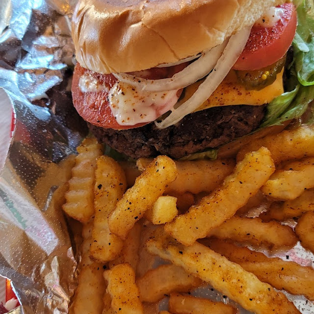 Cheeseburger Deluxe