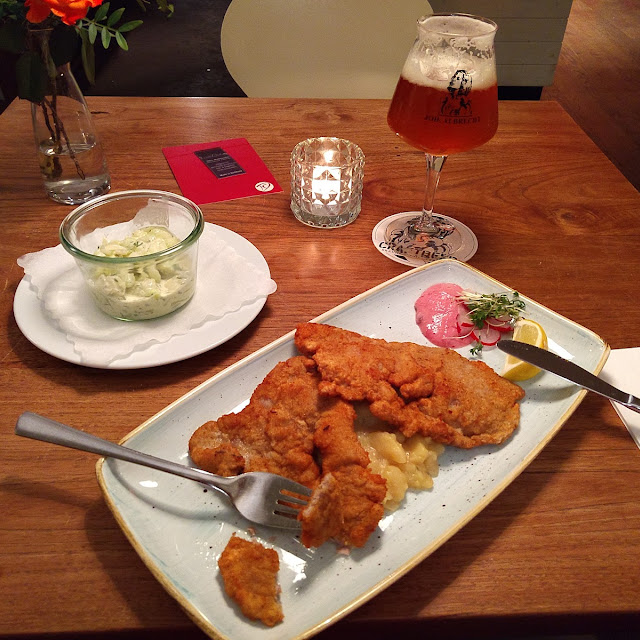 Kalbsschnitzel Mit Lauwarmen Kartoffelsalat