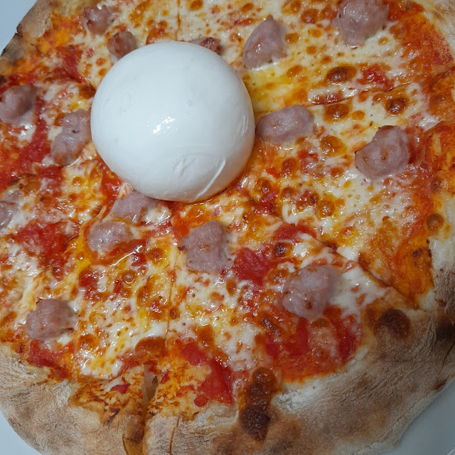 Pizza Burrata I Salchicha