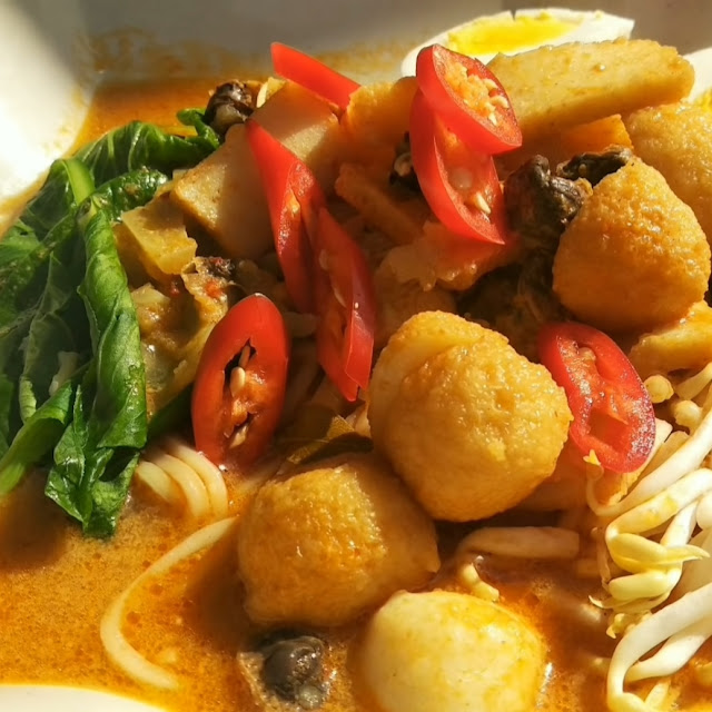 Mee Kari