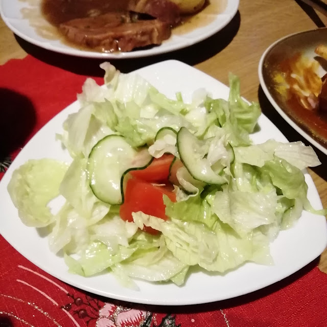 Es Kommt Ein Salat Kostenlos Zu Jedem Gericht