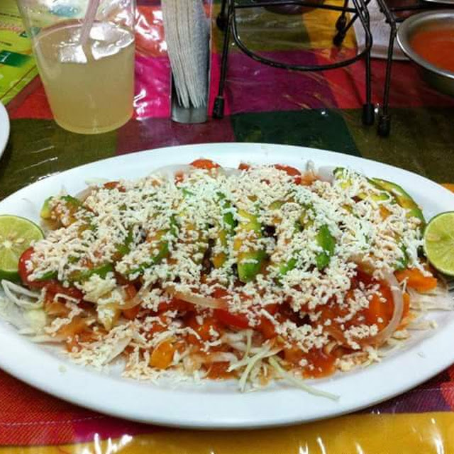Orden de Manitas de Cerdo En Vinagre