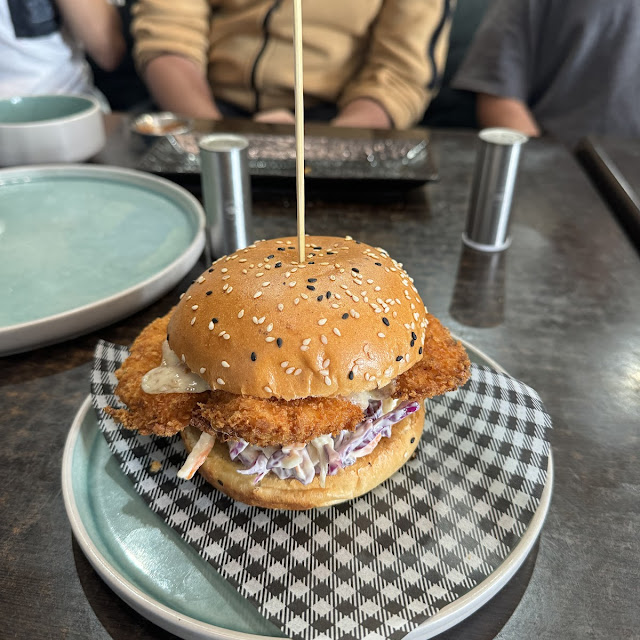 Den's Chicken Burger