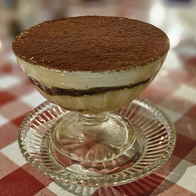 Tiramisu Cake