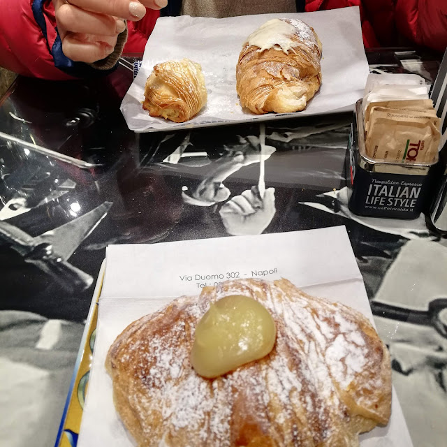 Sfogliatella Riccia Brioches Alla Crema E Brioches Al Cioccolato Bianco