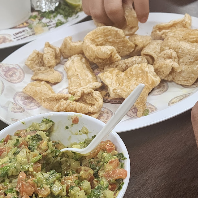 Guacamole & Chicharrones Pork Rinds