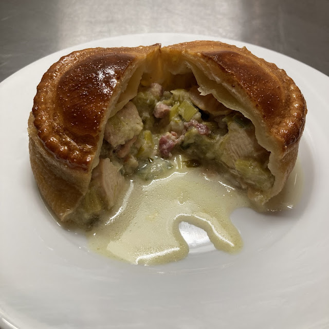 Huhn Porree Und Speck Pie - Charlotte