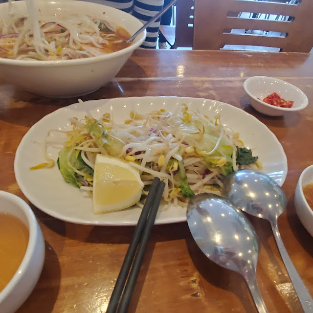 Spicy Beef Rice Vermicelli Soup