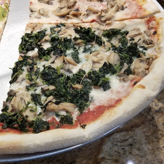 Spinich and Mushroom Pizza