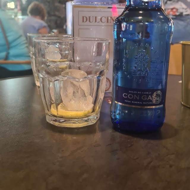 Agua Con Gas
