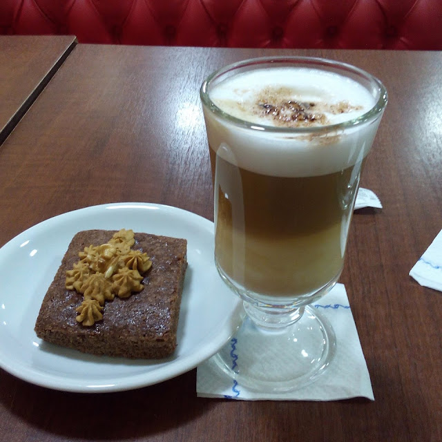 Café Con Leche