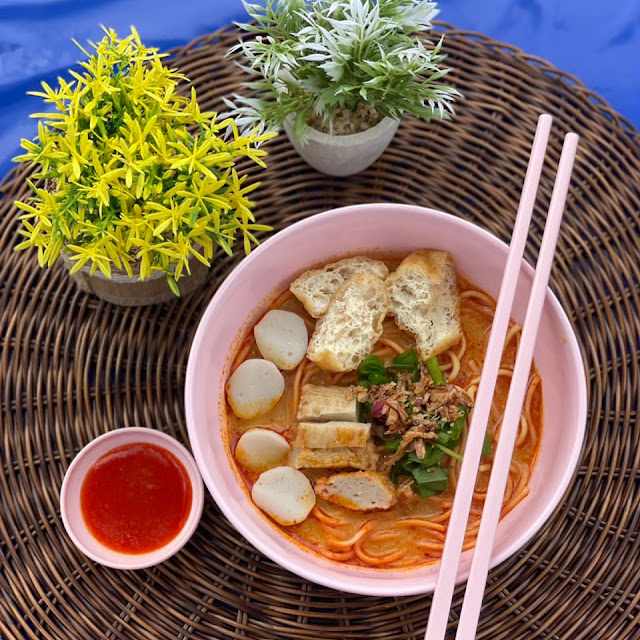 Mee Kari