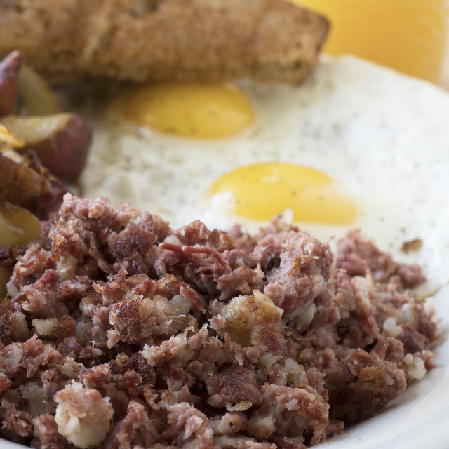 Sausage Gravy & Eggs