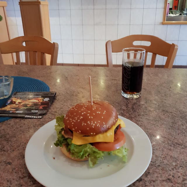 Premium Cheeseburger