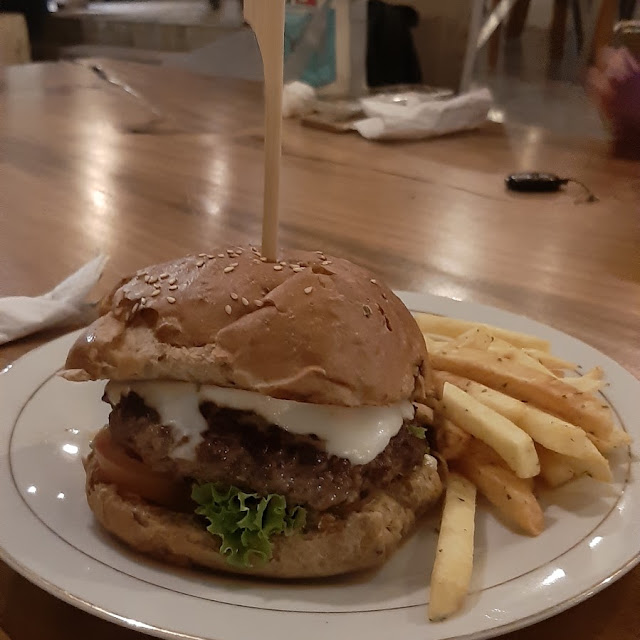 Cheeseburger