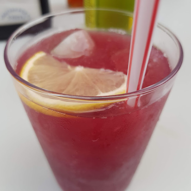 Tinto de Verano Con Granizado de Limón
