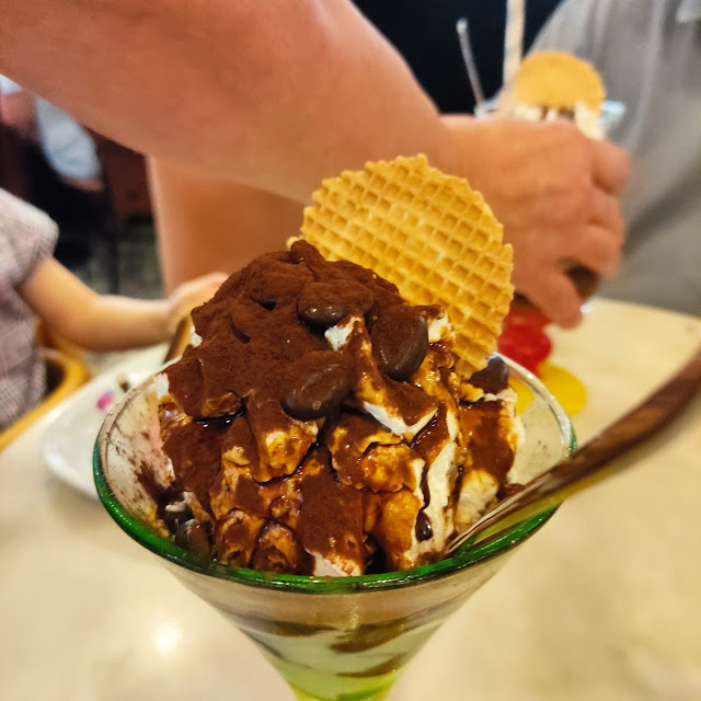Mocca Becher
