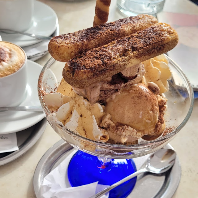 Tiramisu Becher